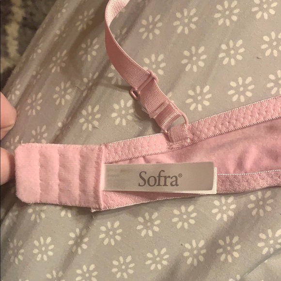 Bras - Picture 3 of 8